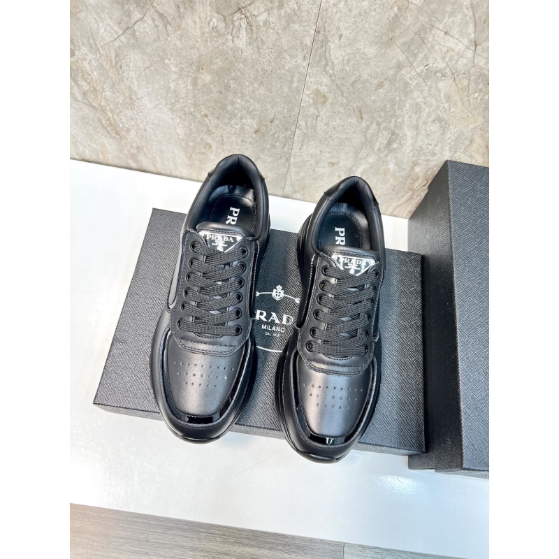 Pra*a casual shoes